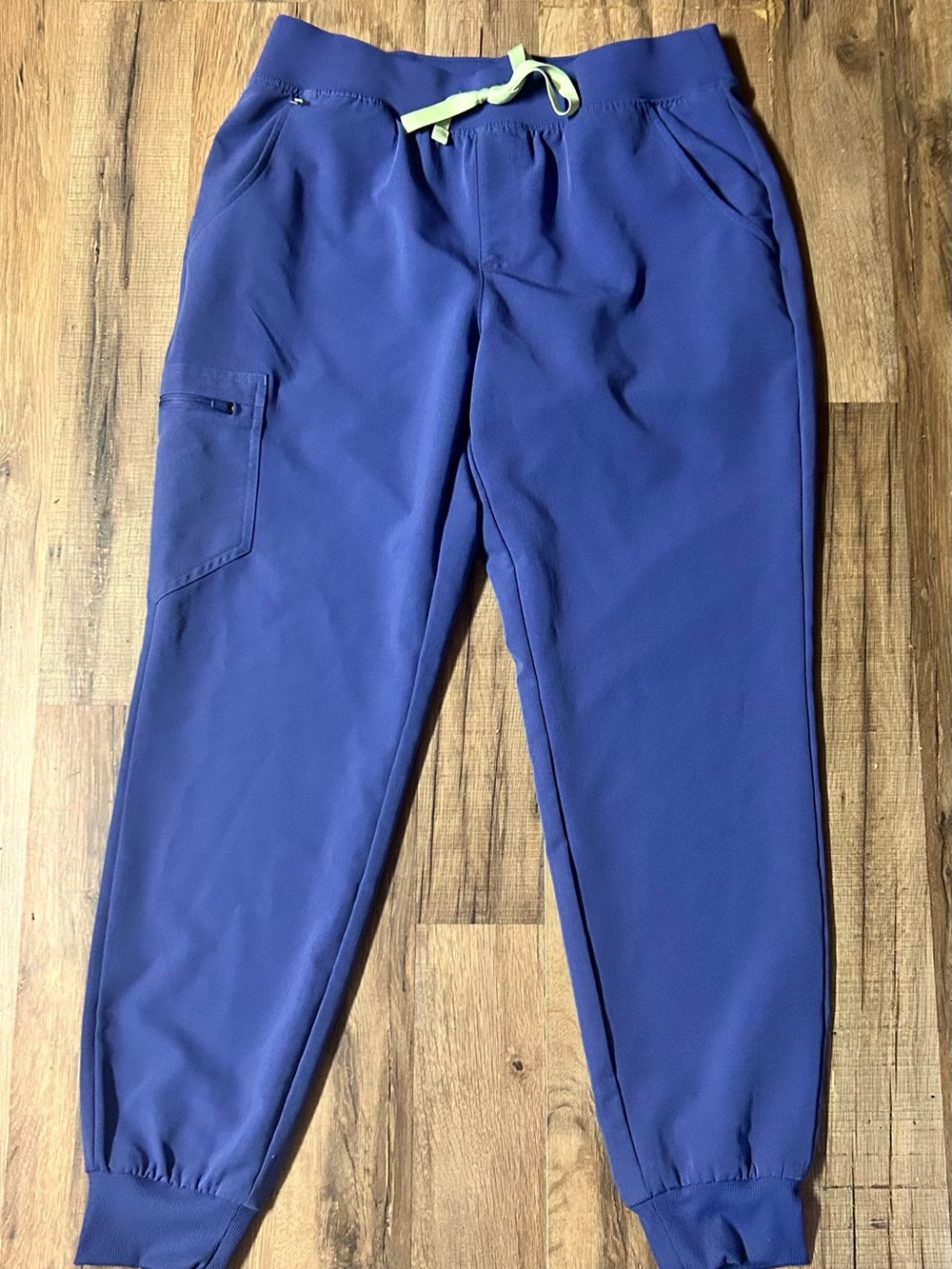 FIGS Zamora Jogger Scrub Pants Blueberry Purple/Blue  Medium Athleisure Medical
